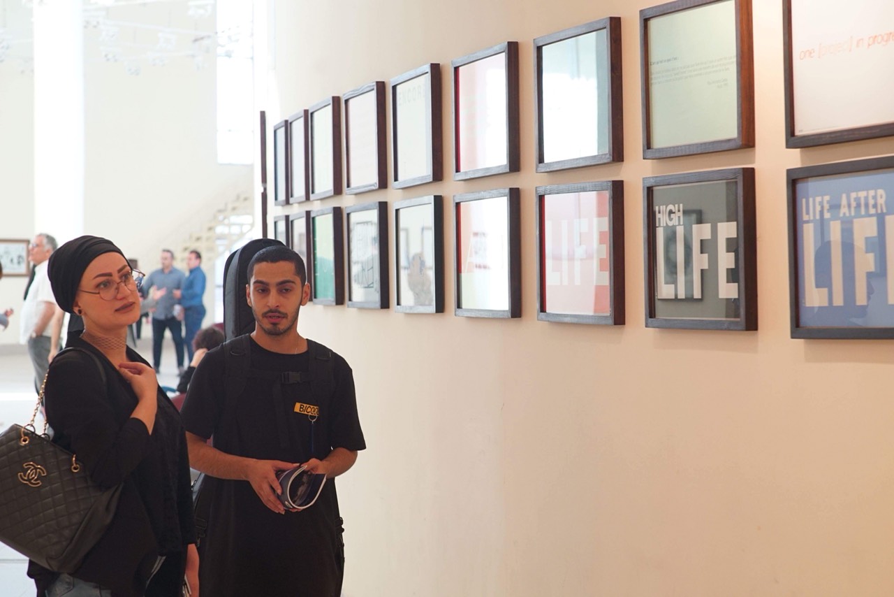 مدينة السليمانية تحتضن اول معرض للفن المعاصر – تصوير: ابراهيم فتاح